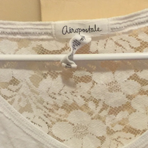 Cute crop top shirt - Picture 2 of 2